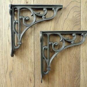 A PAIR OF SMALL CLASSIC CAST IRON VICTORIAN SCROLL SHELF BRACKETS 4 INCH BRACKET