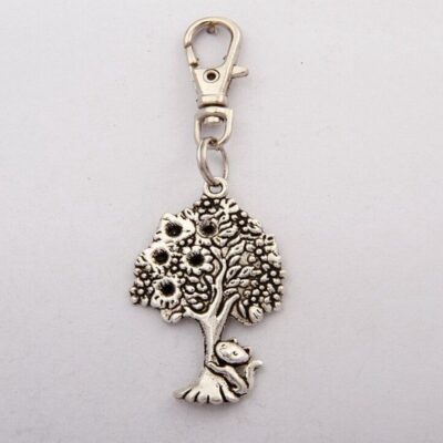 SILVER FINISH CAT HUGGING A TREE OF LIFE KEYRING CHARM