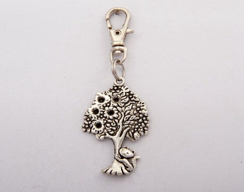 SILVER FINISH CAT HUGGING A TREE OF LIFE KEYRING CHARM