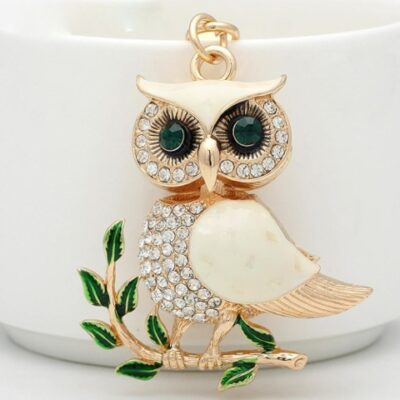 SUPERIOR CASE CREATIVE OLIVE BRANCH ENAMEL OWL KEYRING WITH RHINESTONE DETAIL