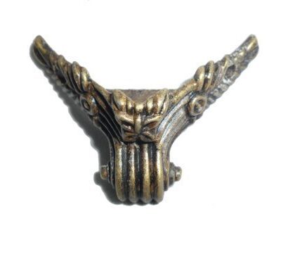 PACK OF 4 ANTIQUE STYLE BUTTERFLY DETAIL CORNER FEET