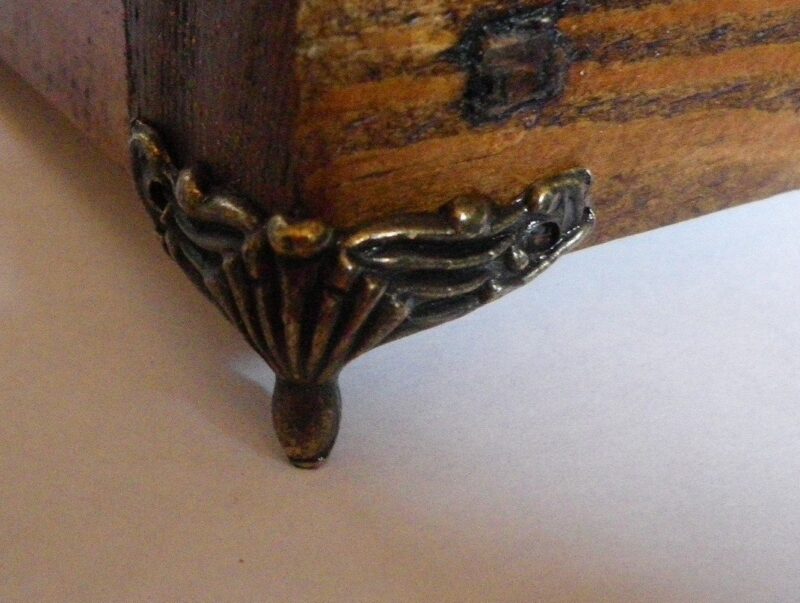 SET OF 4 ORNATE ANTIQUE FINISH CORNER FEET