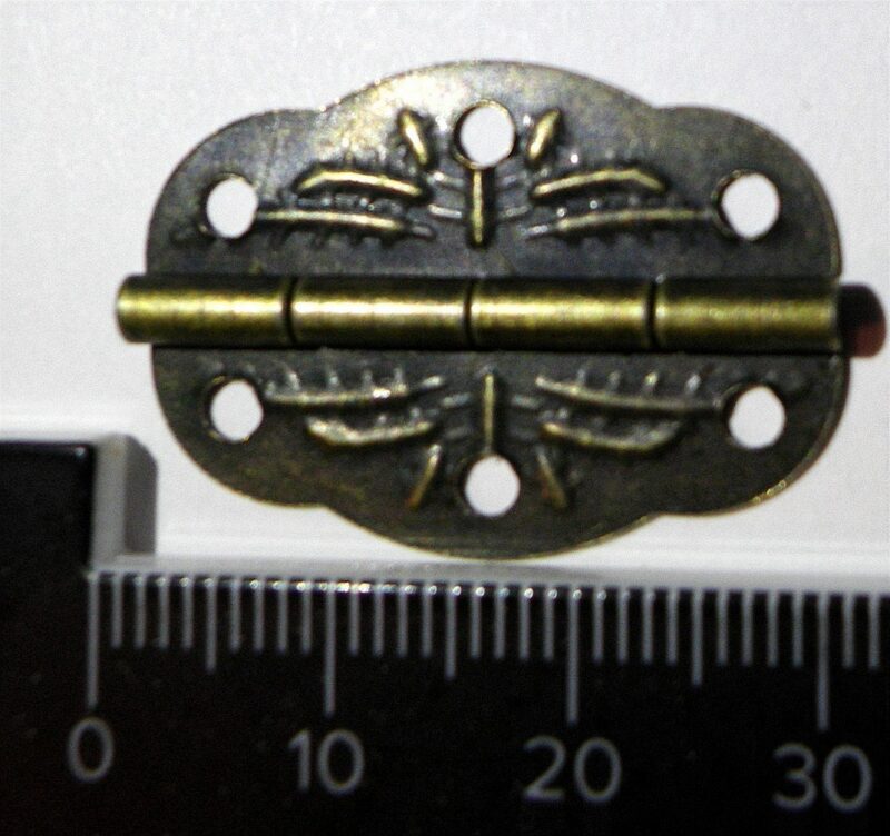 ANTIQUE STYLE SMALL BOX HINGES