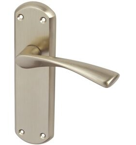 Interior Door Lever Handle in Polished Chrome or Satin Nickel