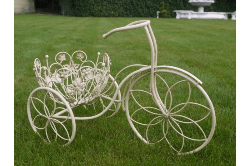 Vintage tricycle Style Bike Planter Metal Distressed Cream